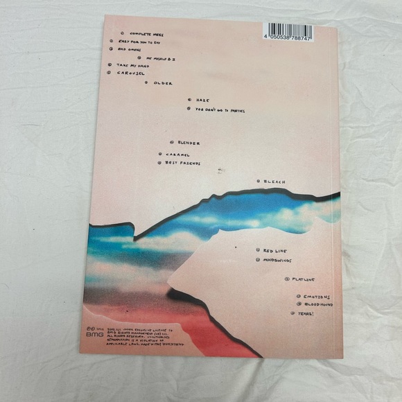 5SOS5 CD and booklet - Picture 2 of 4